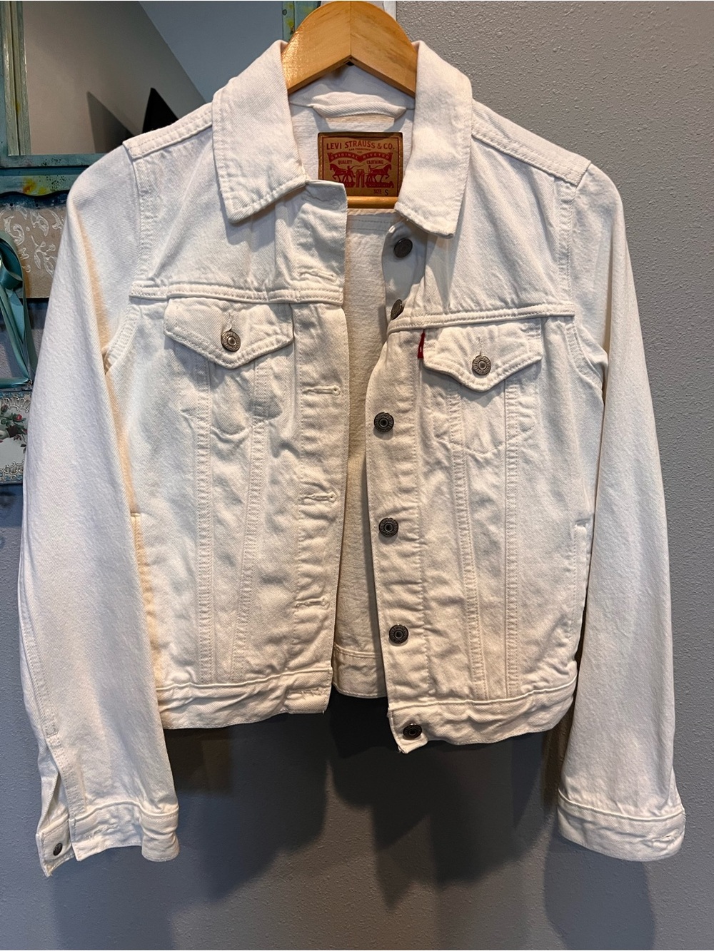 Levi's White Heavy Denim Trucker Jacket - Women's Classic Fit